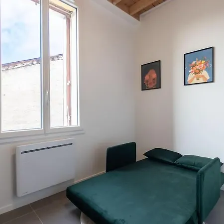 Cabana & Studio Duplex Parilly - Metro 5 Minutes